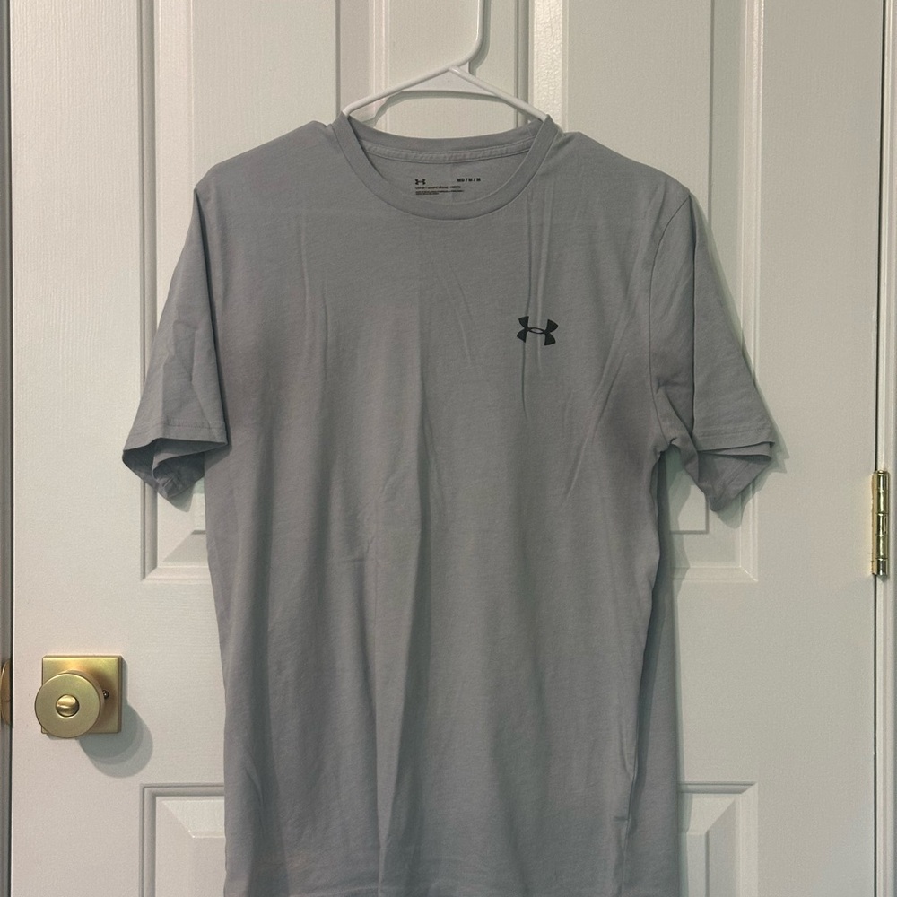 Under Armour Men's Short Sleeve Gray Tee